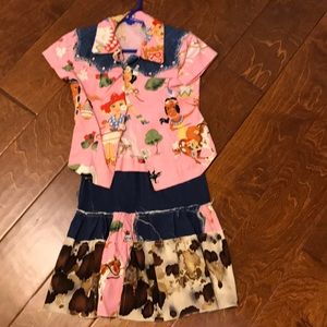 Size 4/5 girls denim and cotton skirt. And shirt.